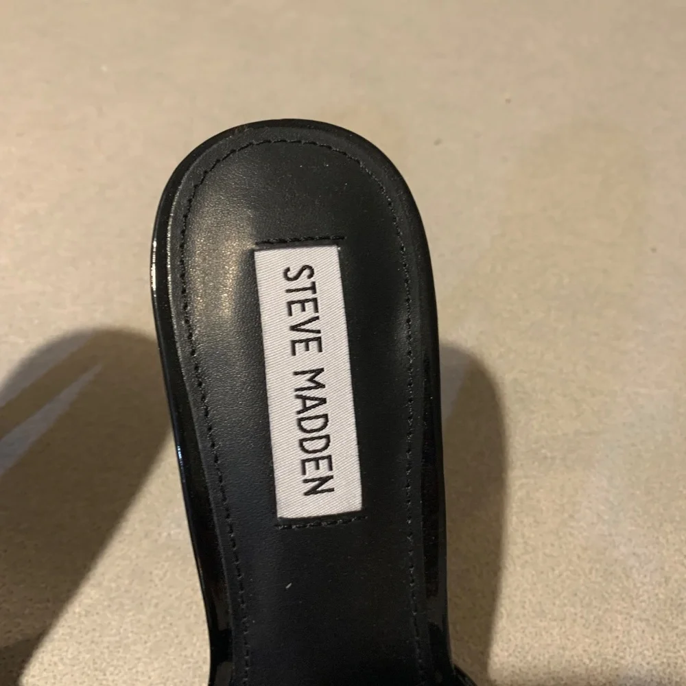 Steve Madden Black Patent Slide Sandals sz 8.5 M - Picture 3 of 6